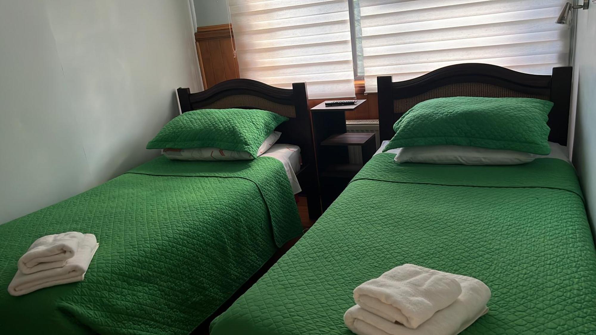 Hostal Victoria Punta Arenas Eksteriør bilde